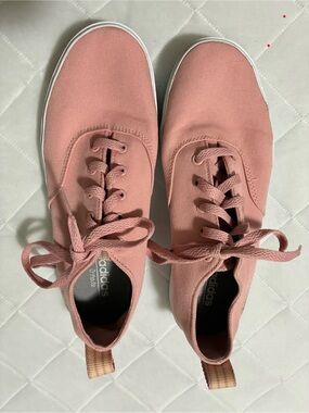 adidas Women's Dusty Pink Canvas Lace-Up Trainers